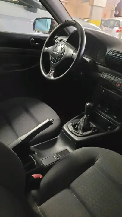 Audi A4 1996 photo 3