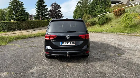 Volkswagen Touran 2019 photo 5