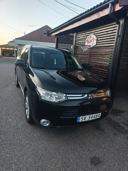 Mitsubishi Outlander 2013 photo 5