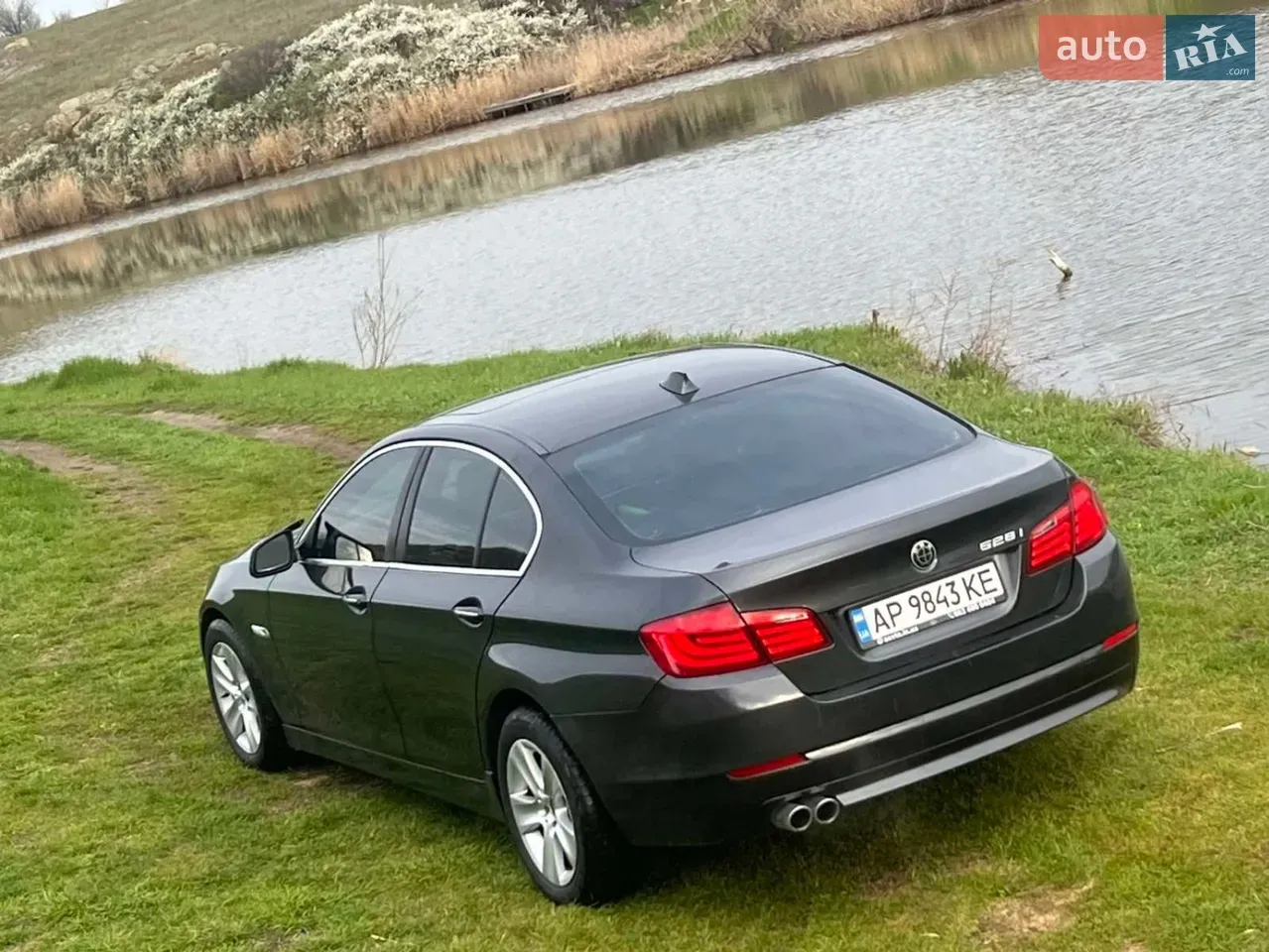 BMW 5 Series 2011 photo 5