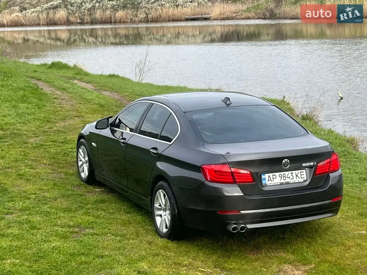 BMW 5 Series 2011 photo 4