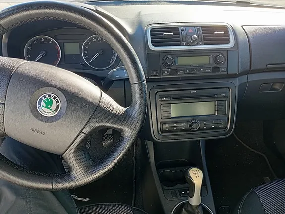 Skoda Fabia 2008 photo 5