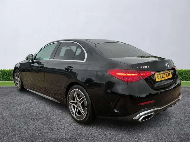Mercedes-Benz C-Class 2023 photo 2