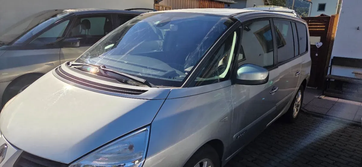 Renault Espace 2010 photo 2