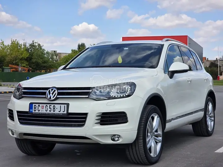 Volkswagen Touareg 2011 photo 2