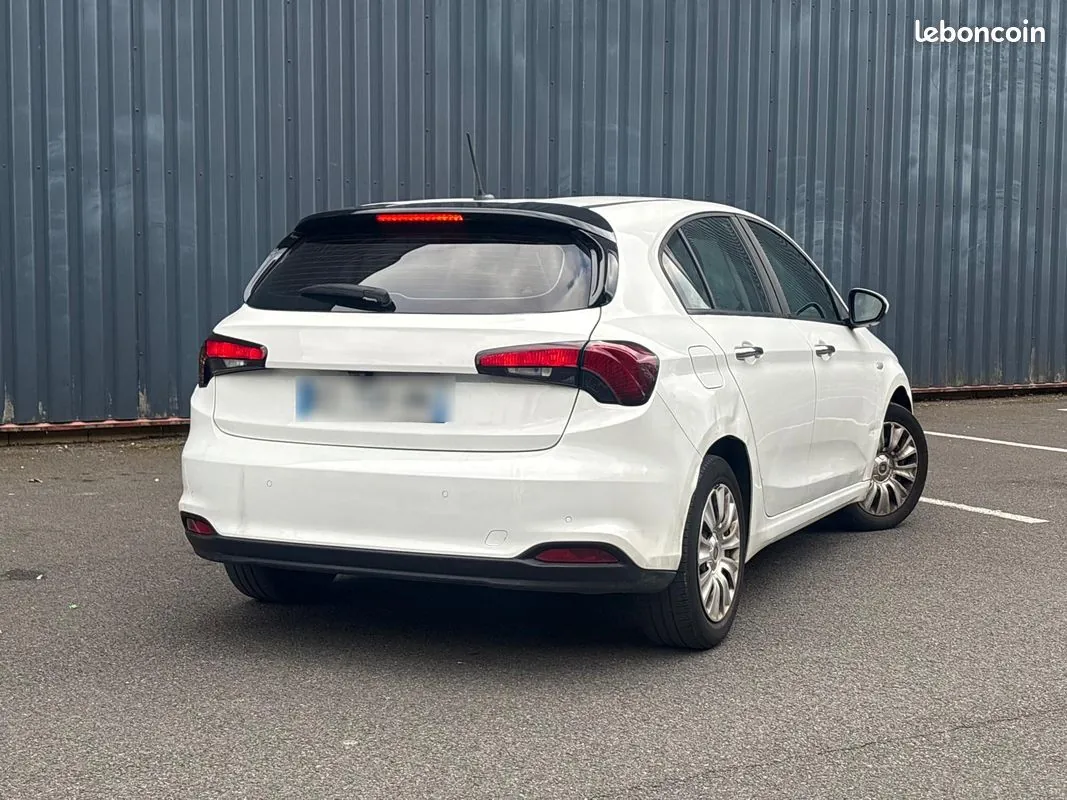 Fiat Tipo 2017 photo 2