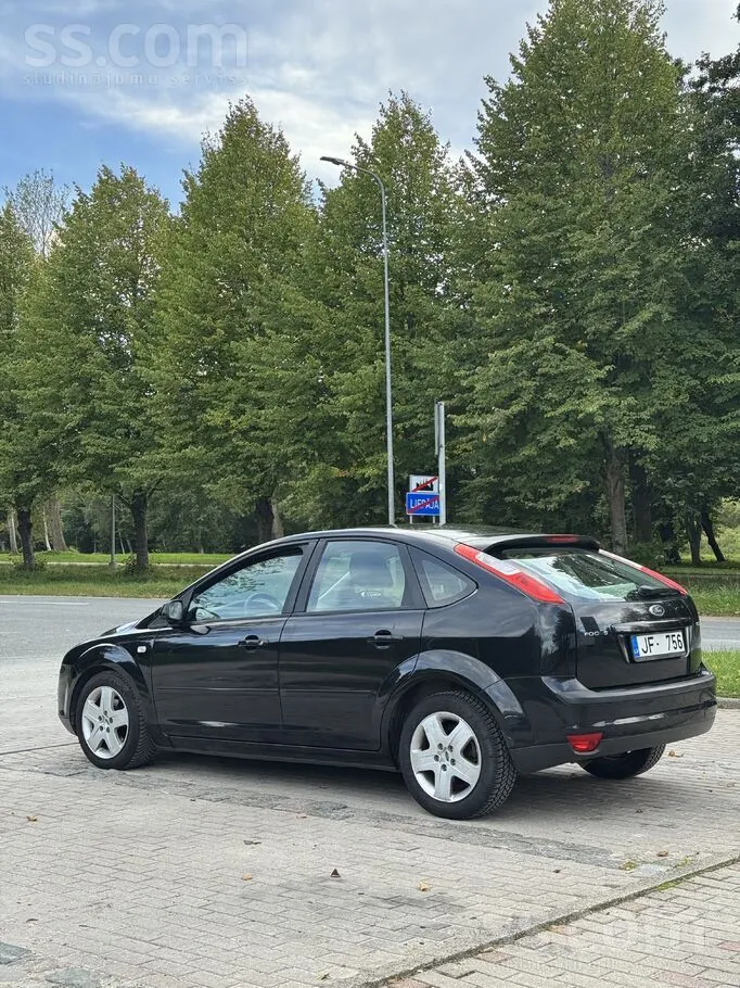 Ford Focus 2007 photo 4