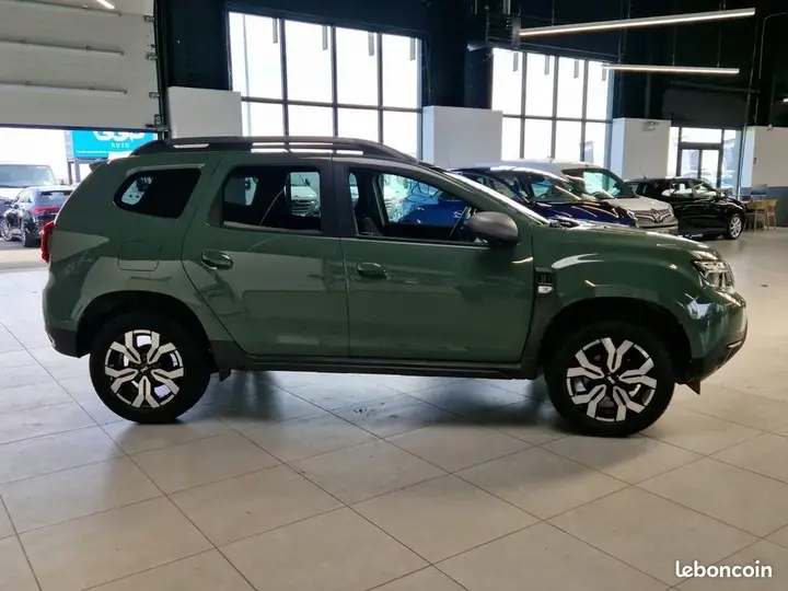 Dacia Duster 2022 photo 4