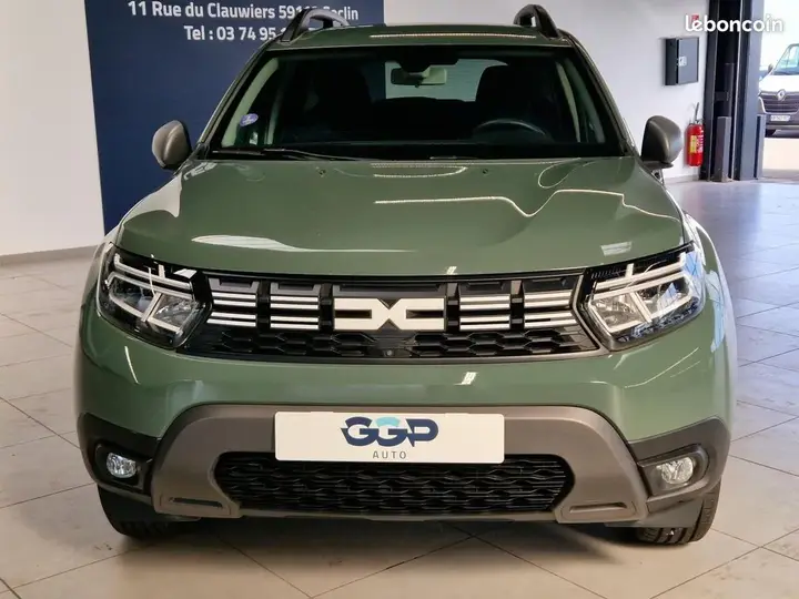 Dacia Duster 2022 photo 2