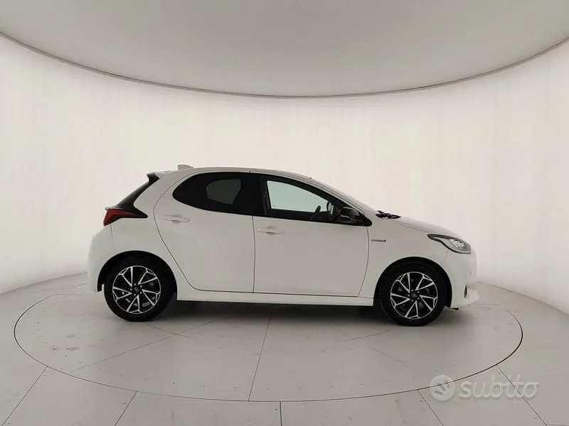 Toyota Yaris 2021 photo 4