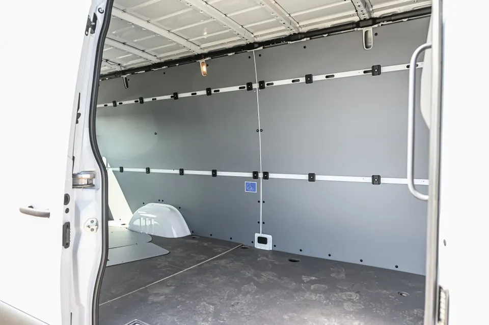 Mercedes-Benz Sprinter 2026 photo 5
