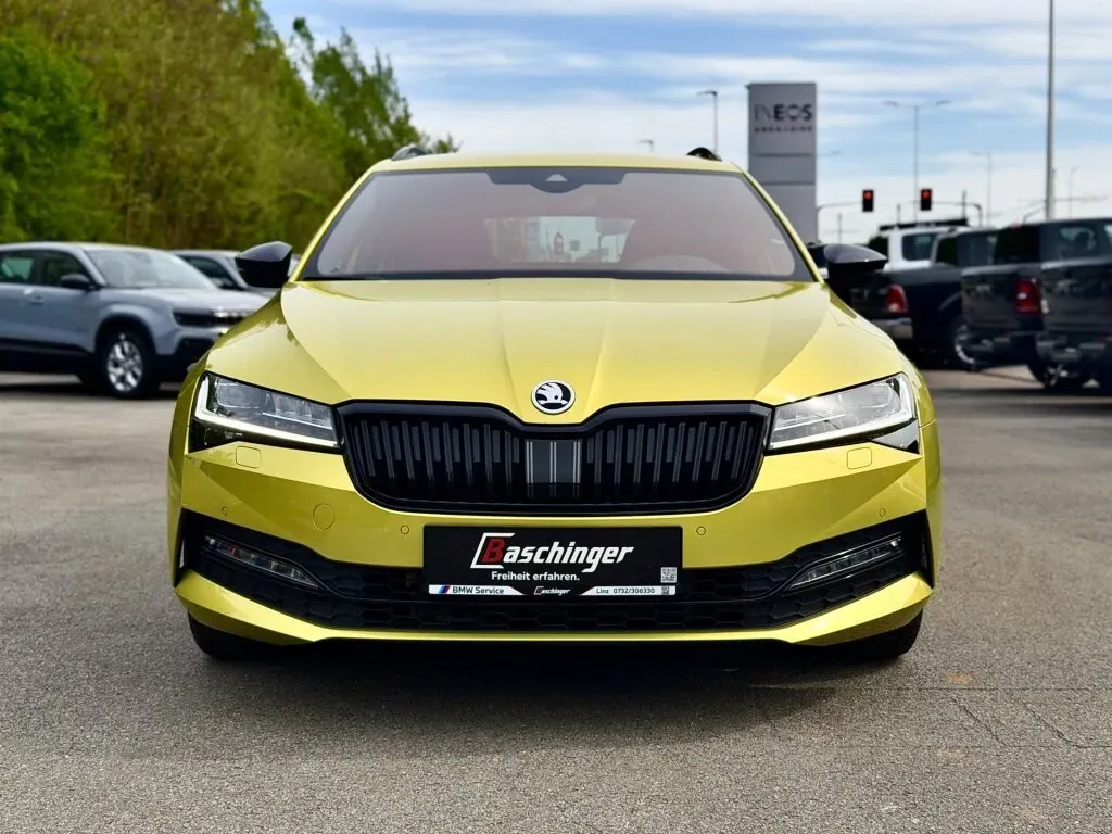 Skoda Superb 2020 photo 2