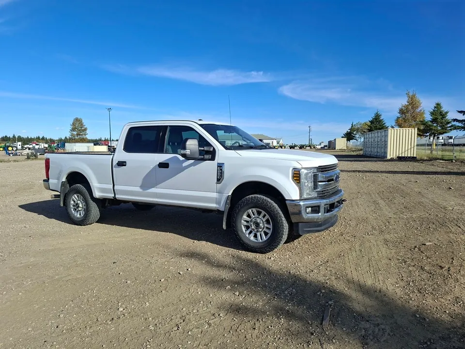 Ford F250 Super Duty 2019 photo 2