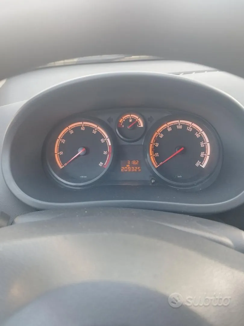 Opel Corsa 2006 photo 3