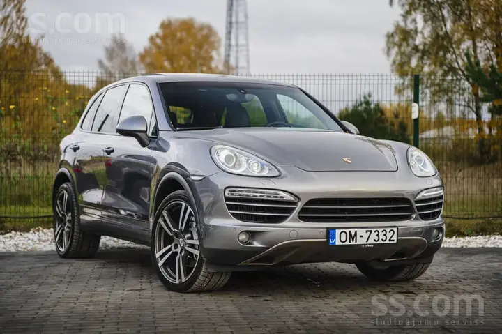 Porsche Cayenne 2012 photo 3