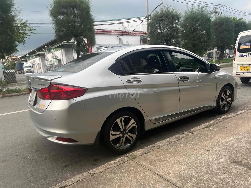 Honda City 2016 photo 4
