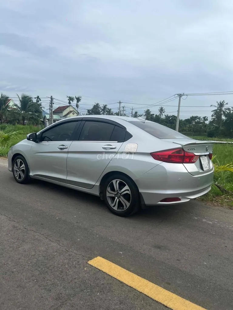 Honda City 2016 photo 2