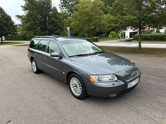 Volvo V70 2006 photo 2