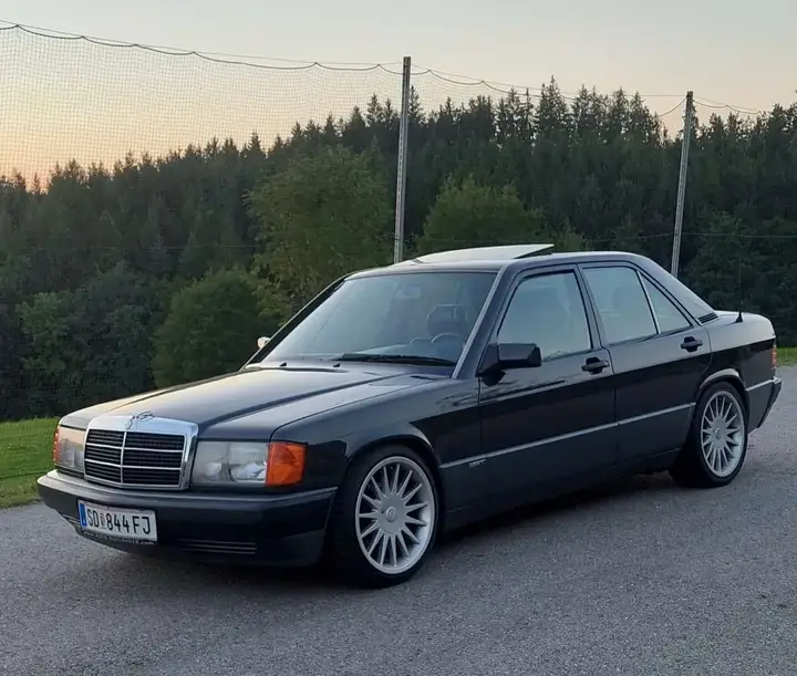 Mercedes-Benz 190