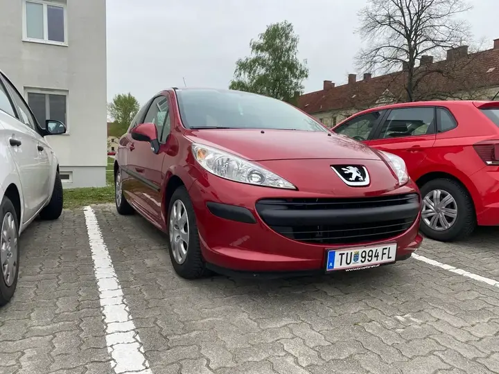 Peugeot 207 2007 photo 3