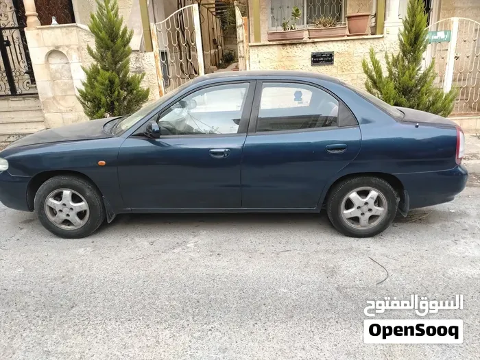 Daewoo Nubira 1999 photo 2