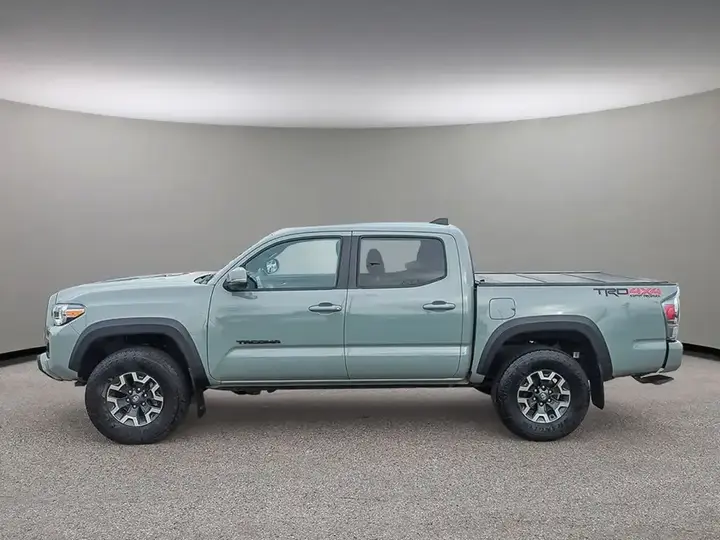 Toyota Tacoma 2023 photo 3