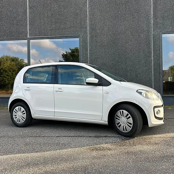 Volkswagen Up 2015 photo 2