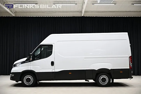 Iveco Daily 2023 photo 2