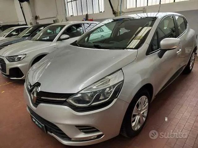Renault Clio 2018 photo 2