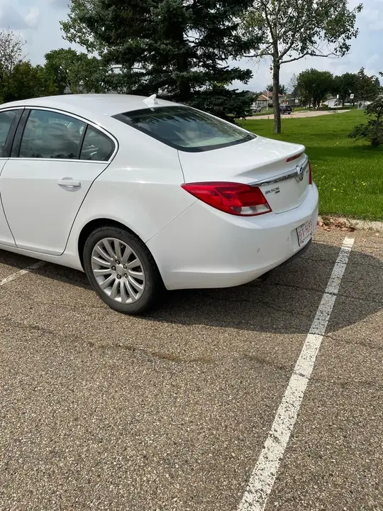 Buick Regal 2011 photo 3