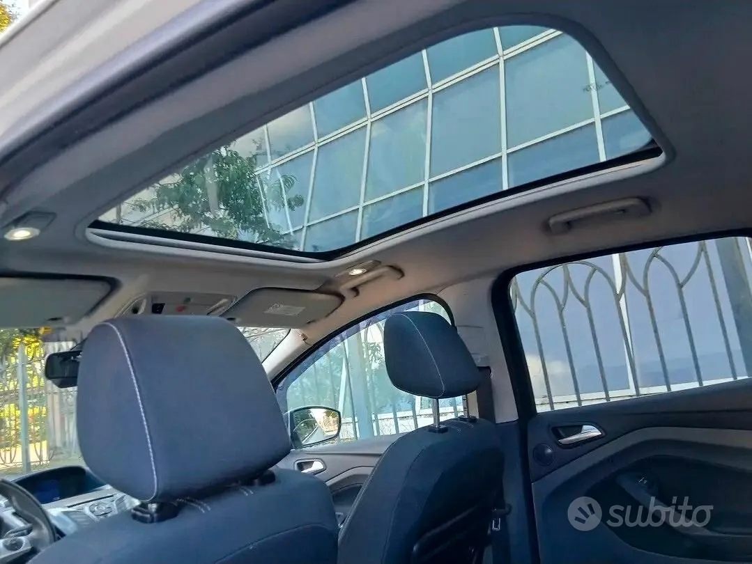 Ford C-Max 2012 photo 2