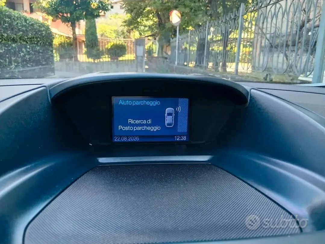 Ford C-Max 2012 photo 5