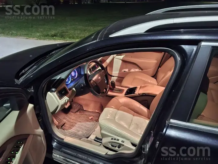 Volvo V70 2009 photo 3