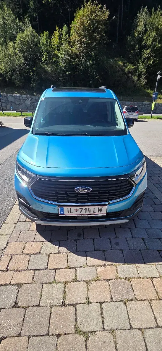 Ford Tourneo Connect 2022 photo 2