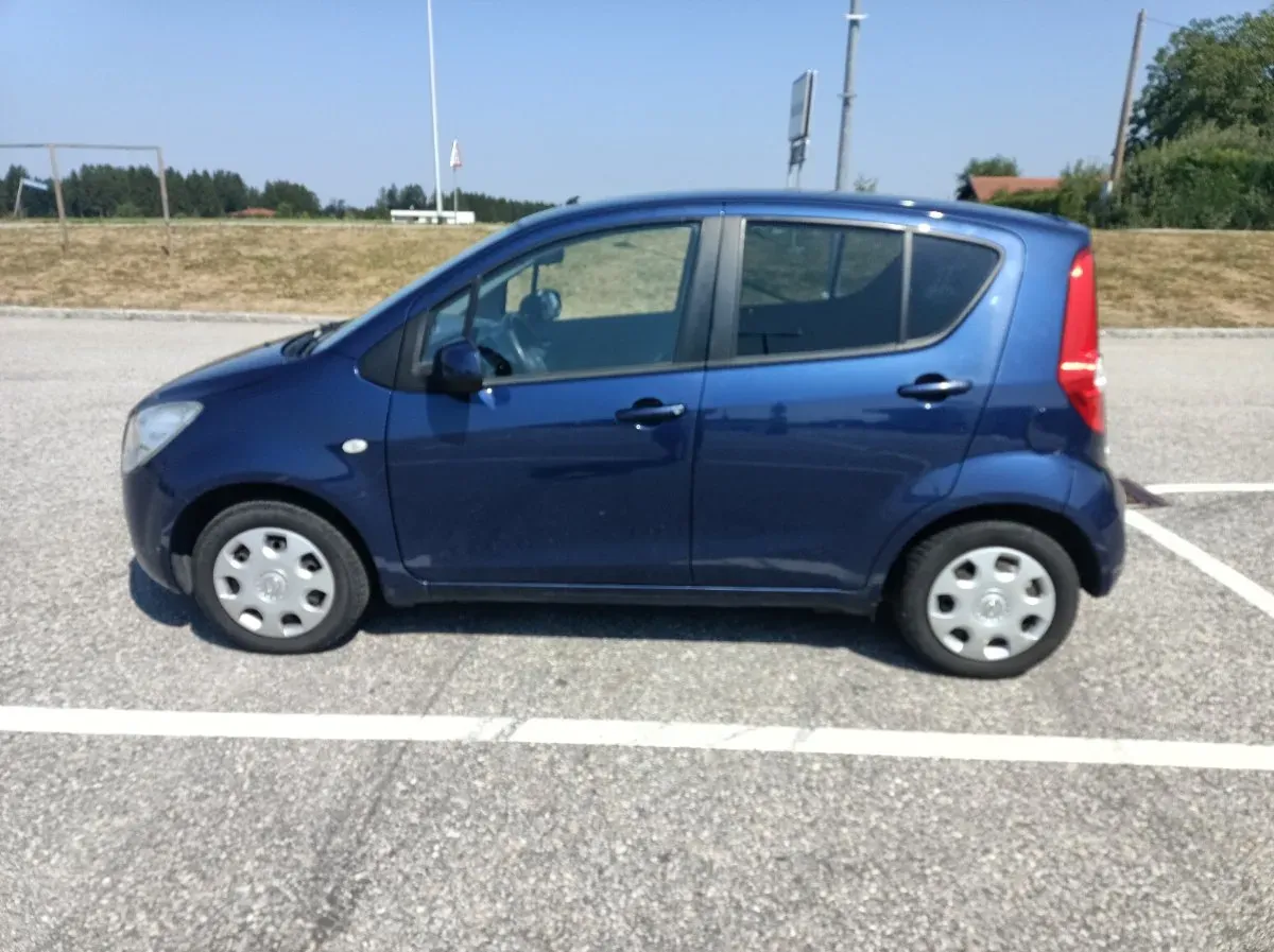 Opel Agila 2009 photo 2