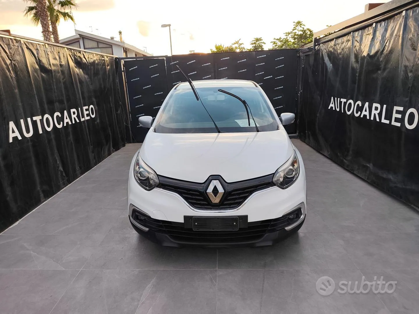Renault Captur 2018 photo 2