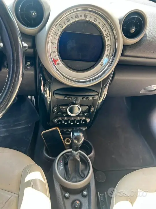 Mini Countryman 2012 photo 4