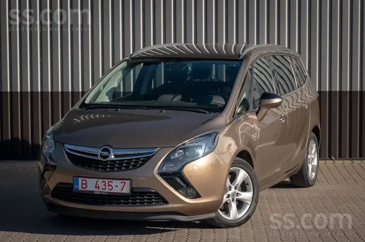 Opel Zafira 2014 photo 3