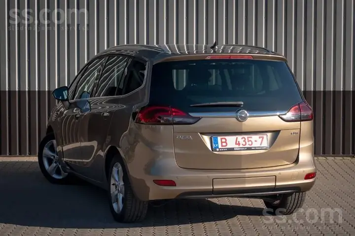 Opel Zafira 2014 photo 4