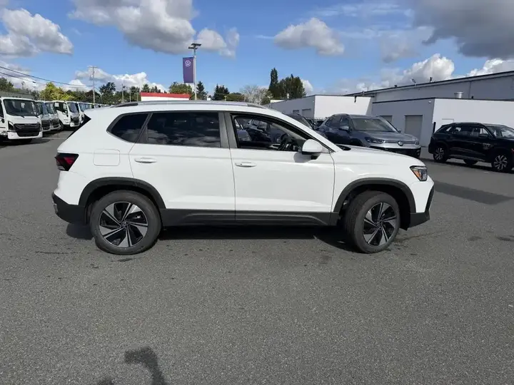 Volkswagen Taos 2026 photo 3