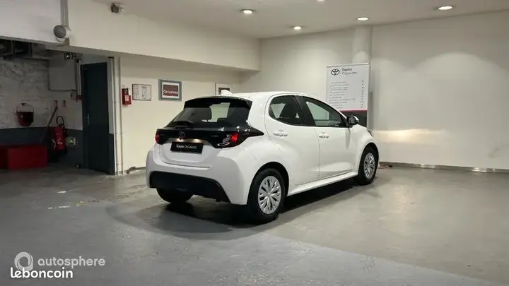 Toyota Yaris 2025 photo 5