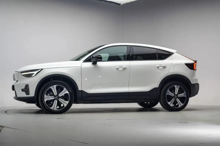 Volvo C40 2023 photo 2