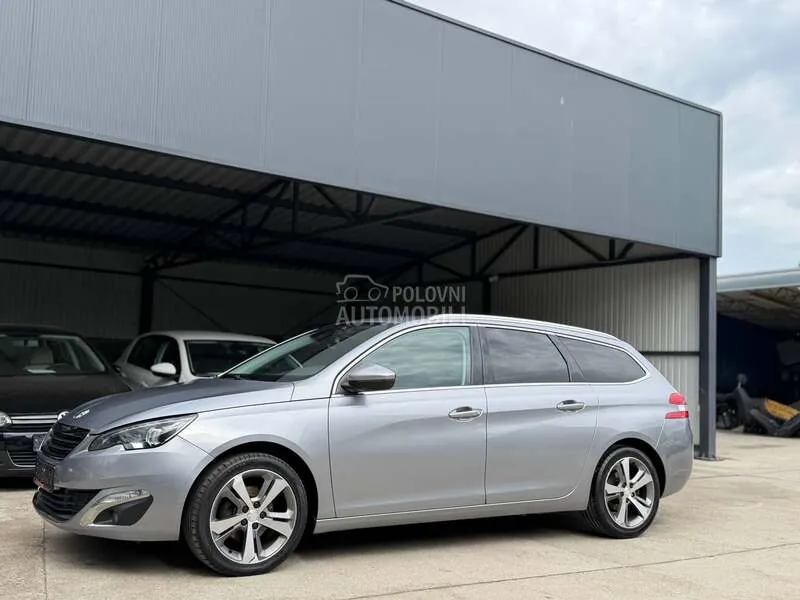 Peugeot 308 2015 photo 5