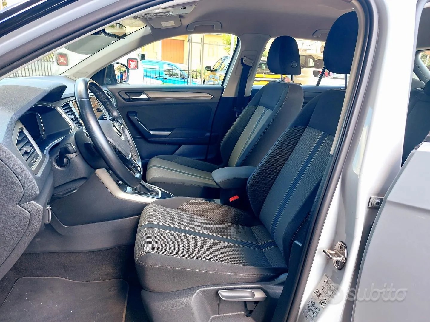 Volkswagen T-Roc 2021 photo 4