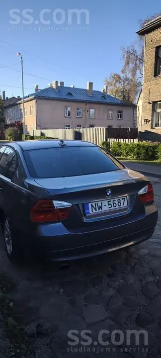 BMW 318 2006 photo 3