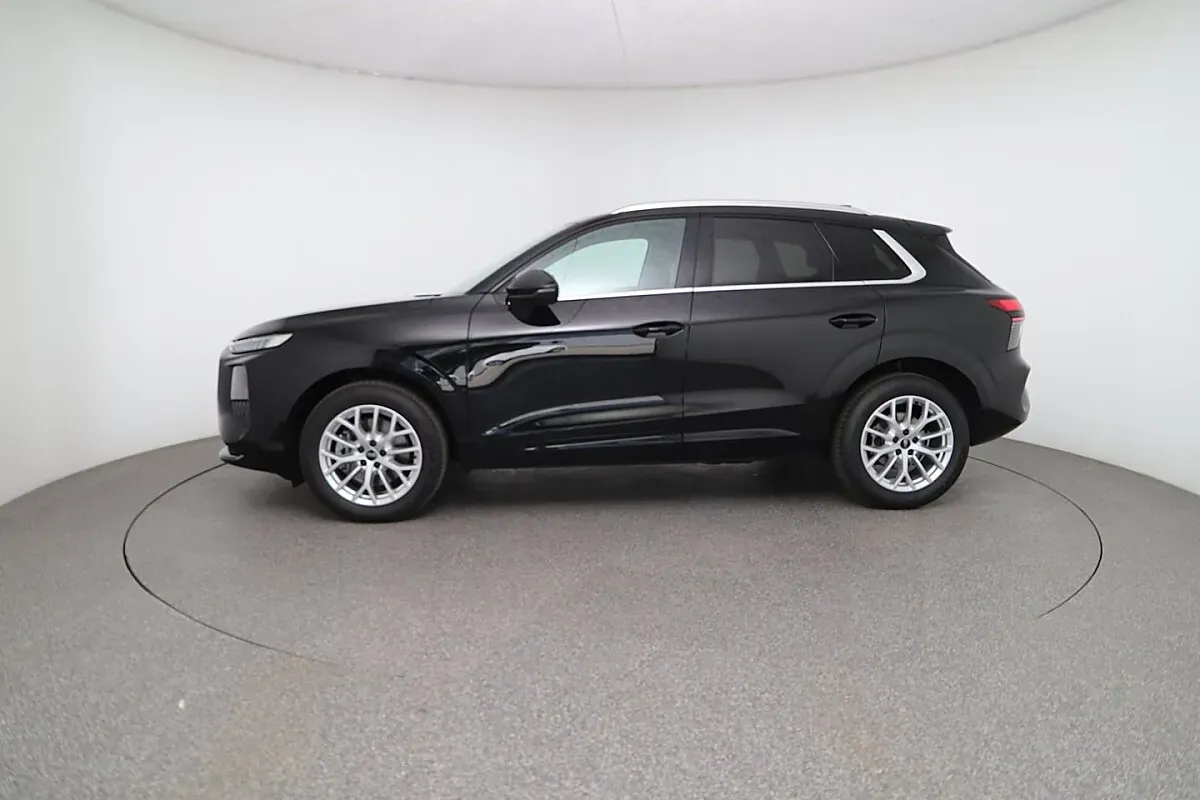 Audi Q3 2026 photo 2