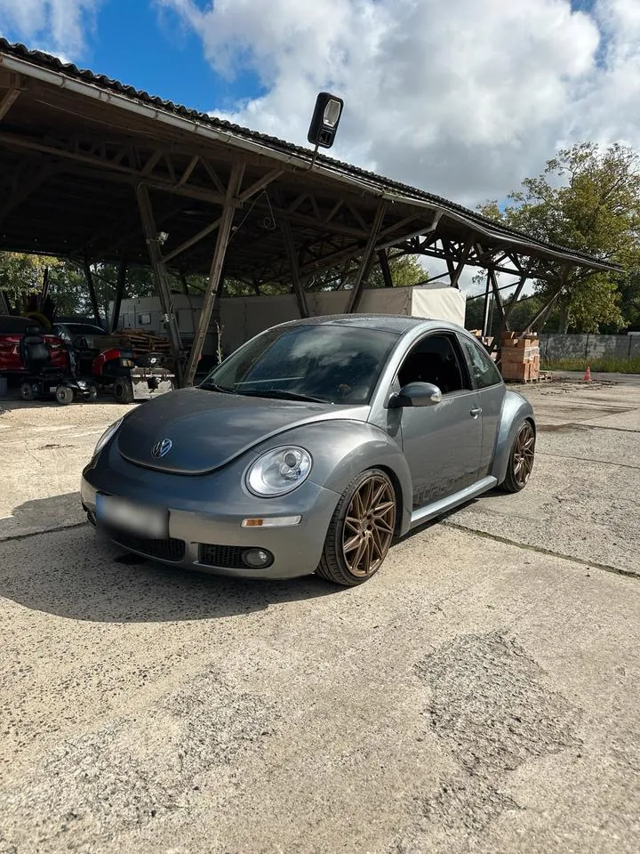 Volkswagen New Beetle