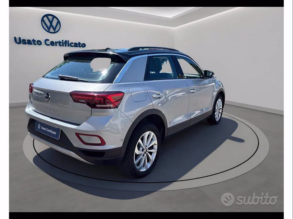 Volkswagen T-Roc 2023 photo 4