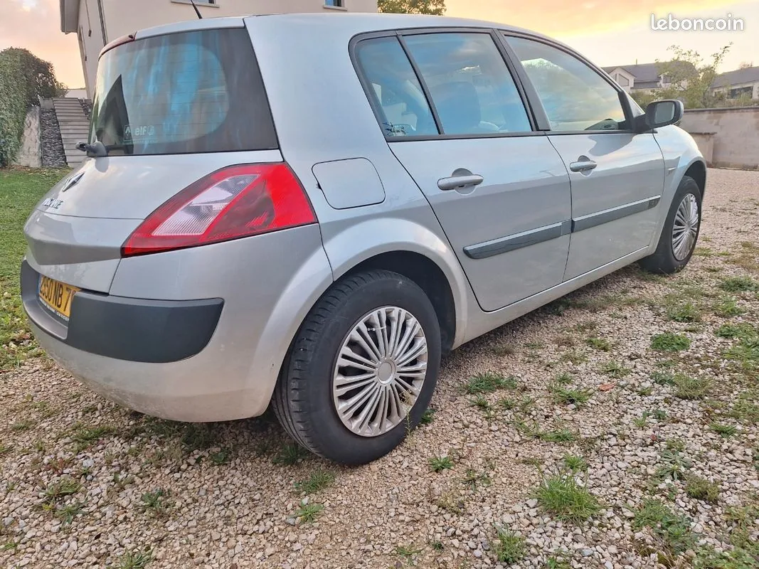 Renault Megane 2005 photo 2