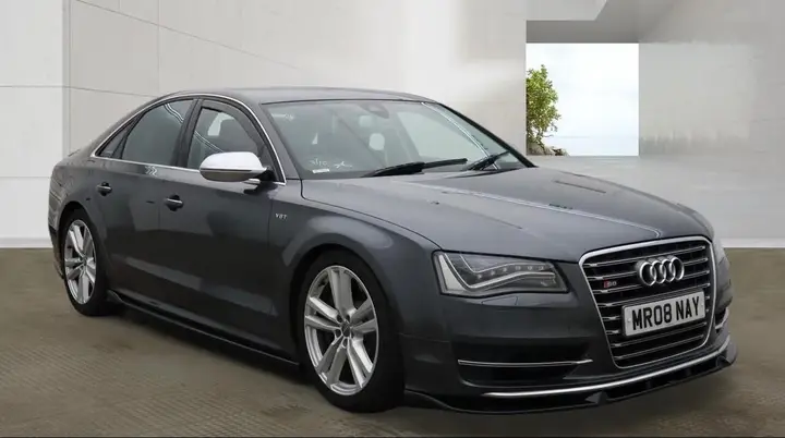 Audi S8